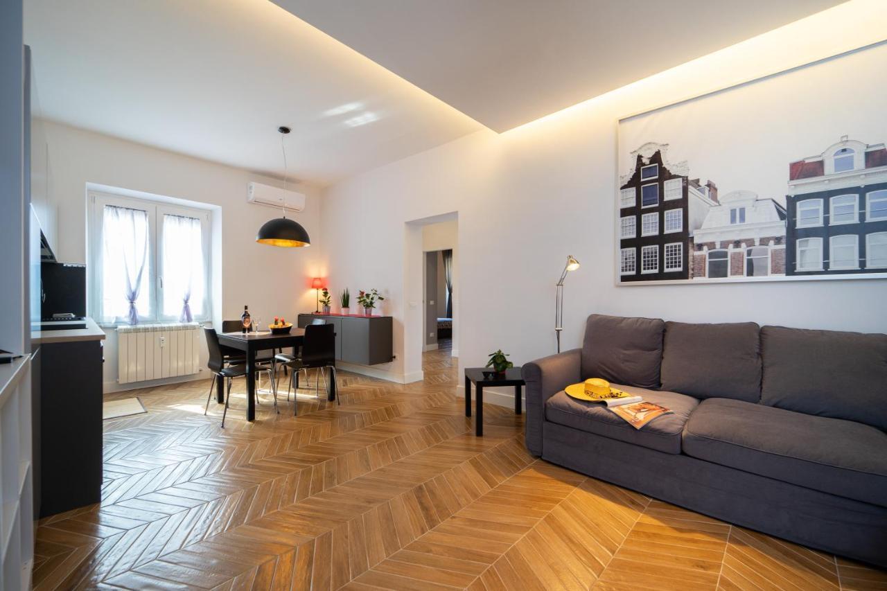 Colosseo Luxe Apartment In The Center Of Рим Екстериор снимка