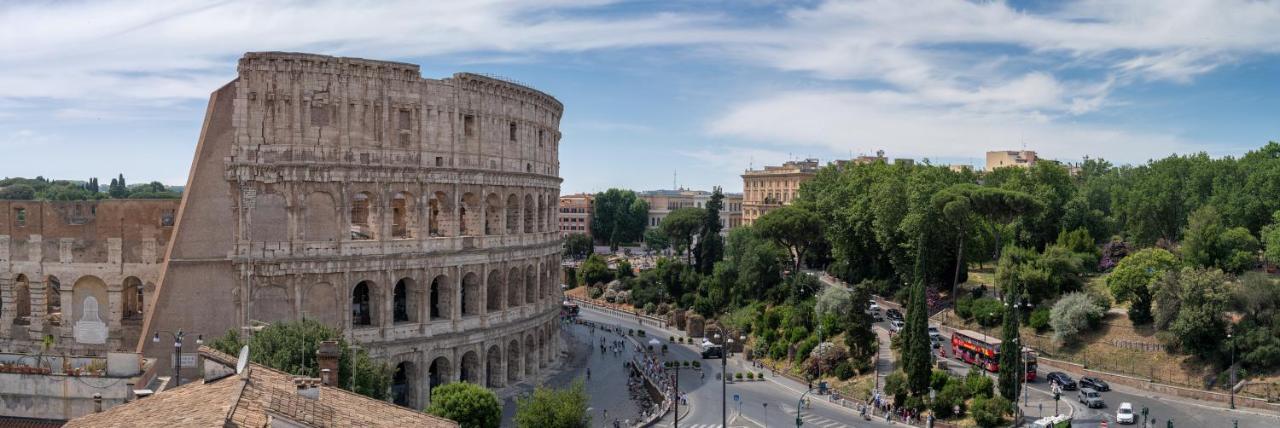 Colosseo Luxe Apartment In The Center Of Рим Екстериор снимка