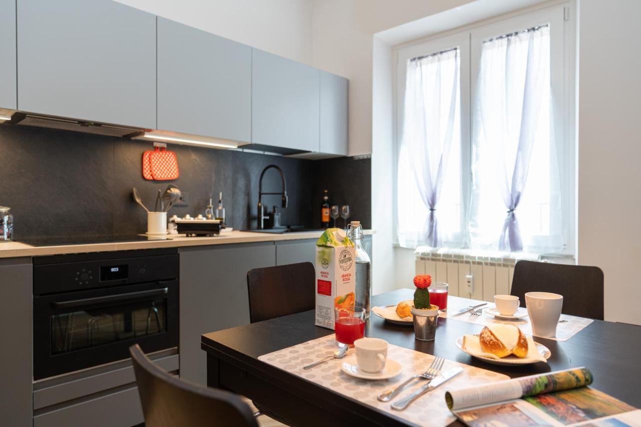 Colosseo Luxe Apartment In The Center Of Рим Екстериор снимка